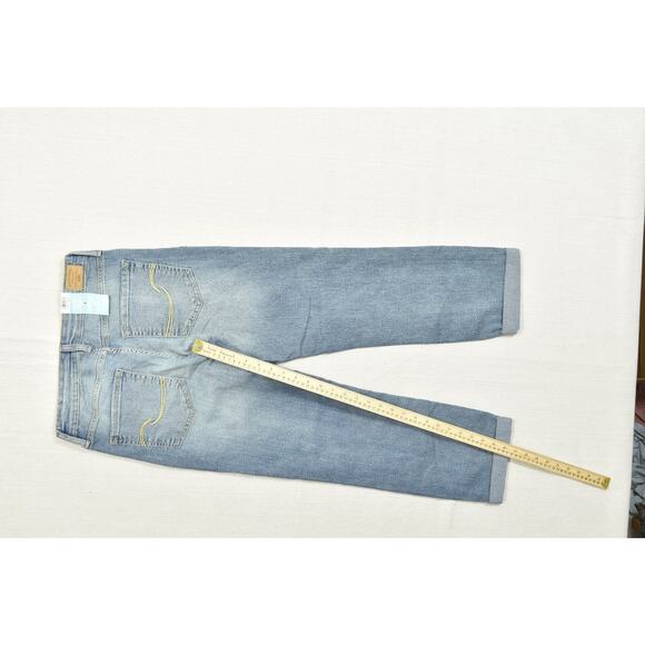 NEW Levi Strauss Signature Mid-Rise Slim Boyfriend Jeans Size 4 W27 - Picture 4 of 8